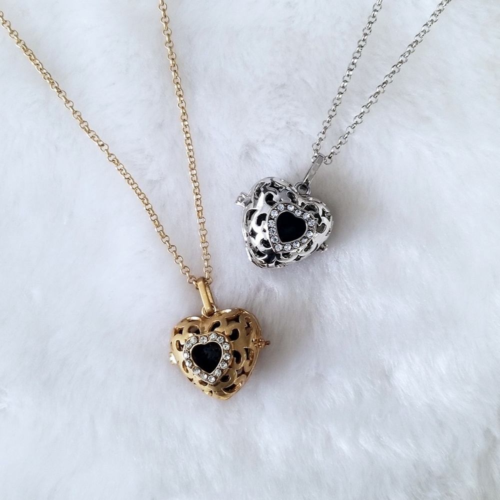 Aromatherapy Heart Locket-gold